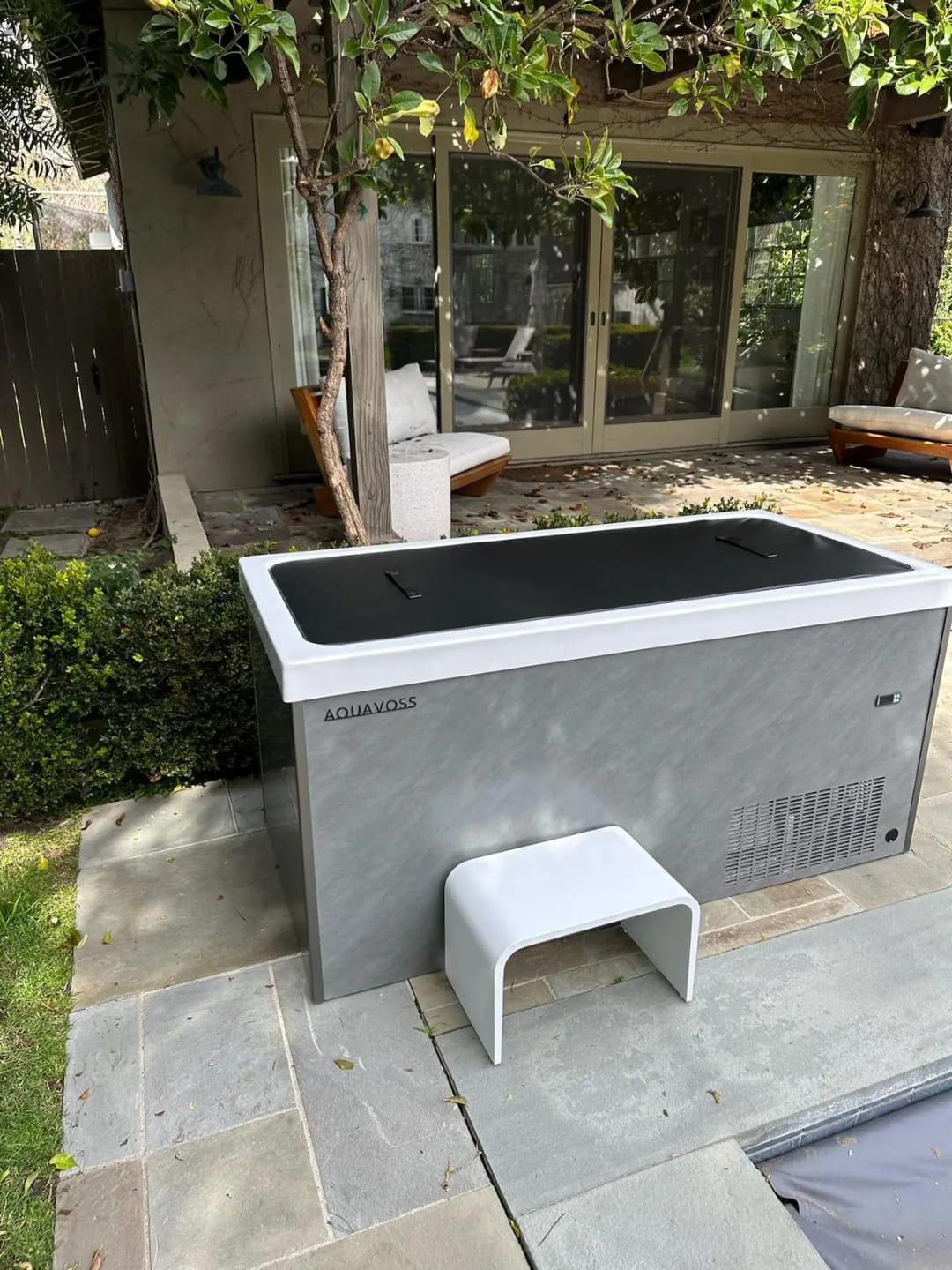 Customer photo review of The Model 1