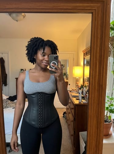 Customer photo review of Leather Waist Slimming Belt