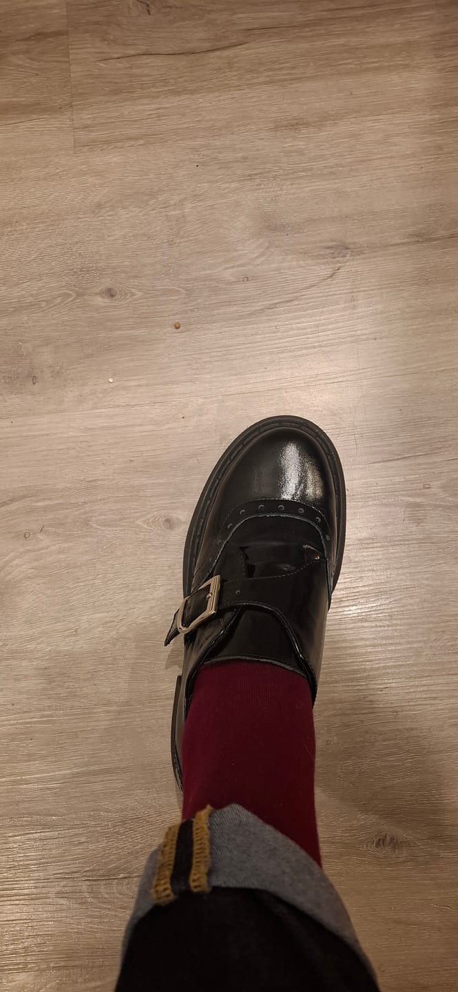 Customer photo review of "Timeless Oxfords in Patent"
