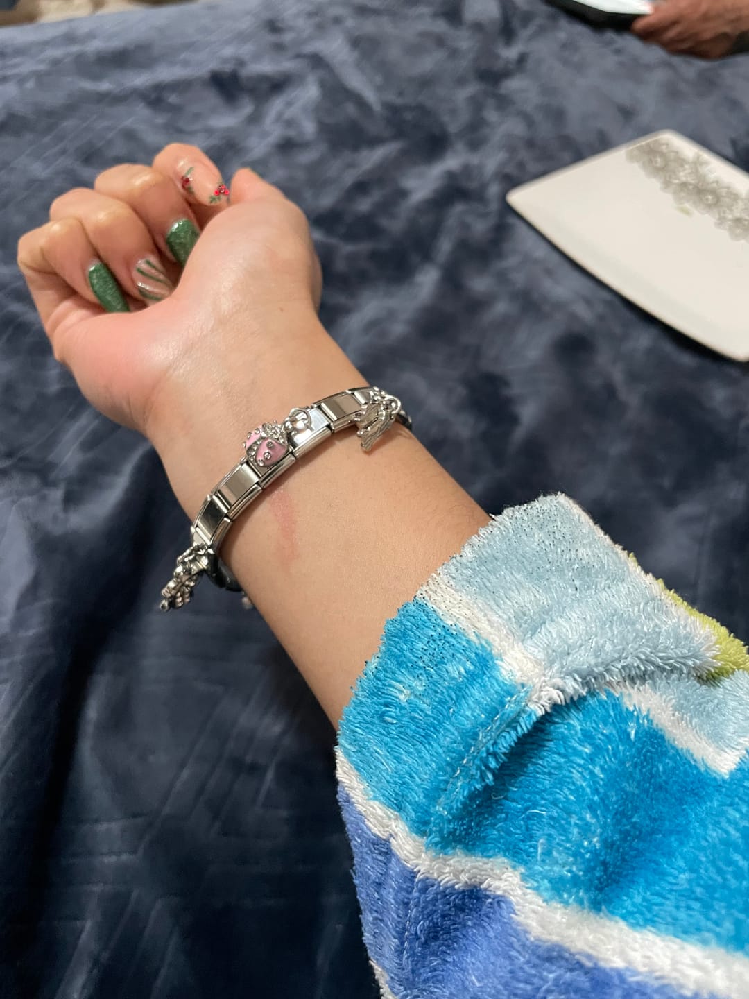 Customer photo review of Charm Colgante Catarina