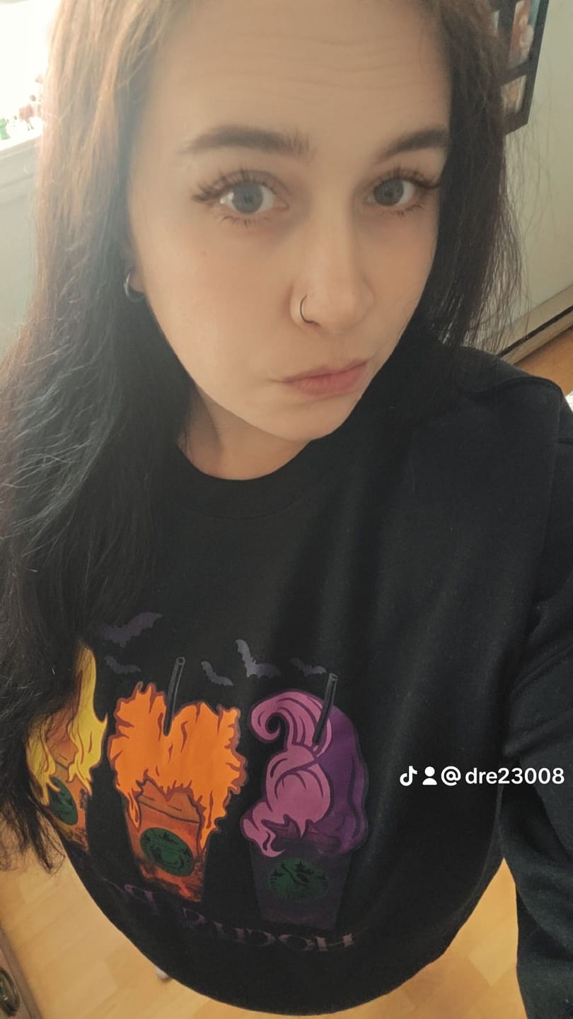 Customer photo review of CREWNECK / HOCUS POCUS