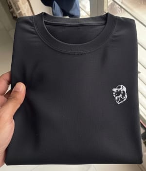 Customer photo review of TOPICAP Official Tshirt