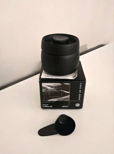 Customer photo review of CAFEDE KONA Tanque sellado de acero inoxidable Botes sellados al vacío de acero inoxidable para granos de café, té, contenedores de almacenamiento de cocina