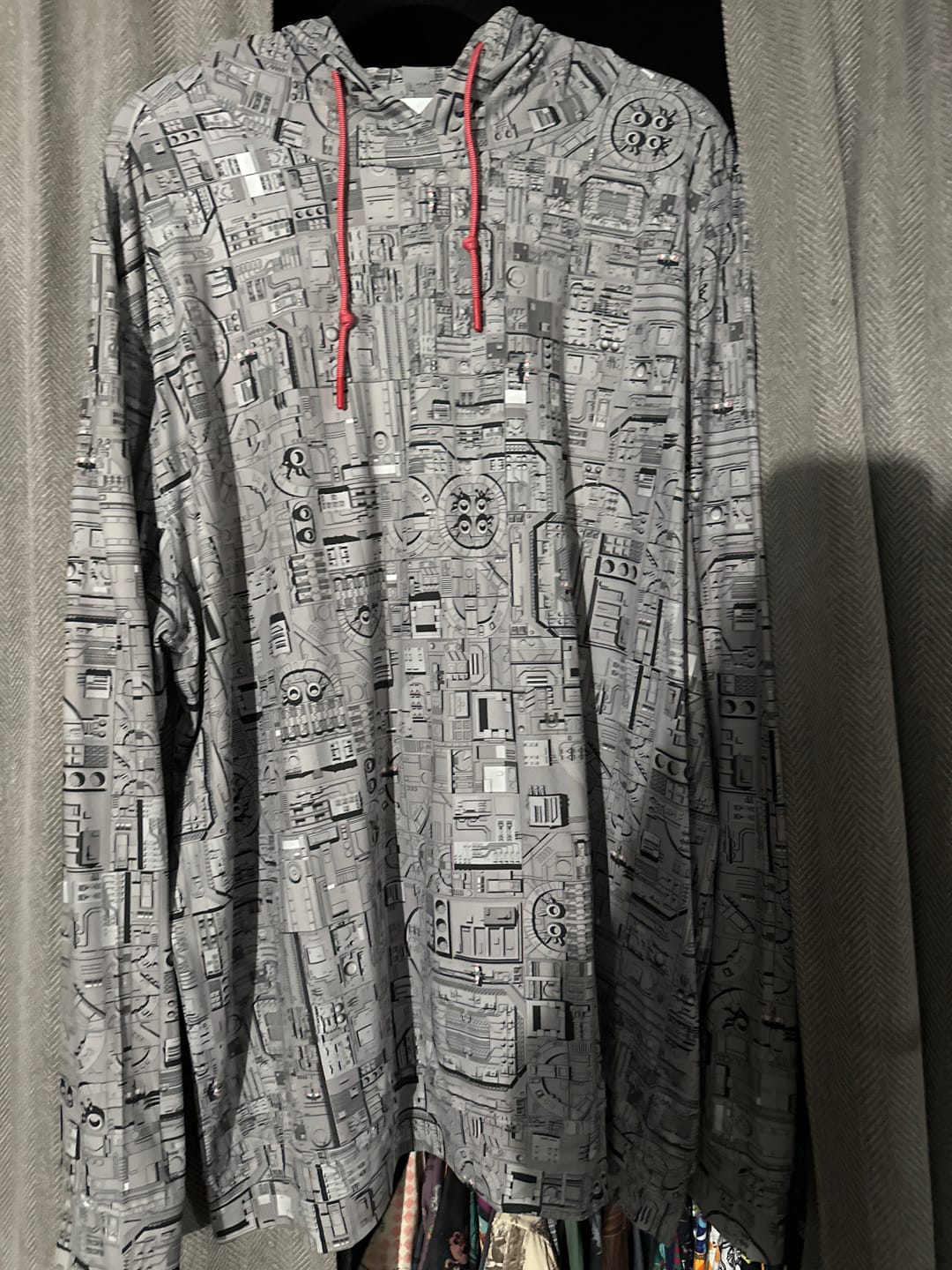 Customer photo review of Star Wars™ "That's No Moon" – Performance Hoodie