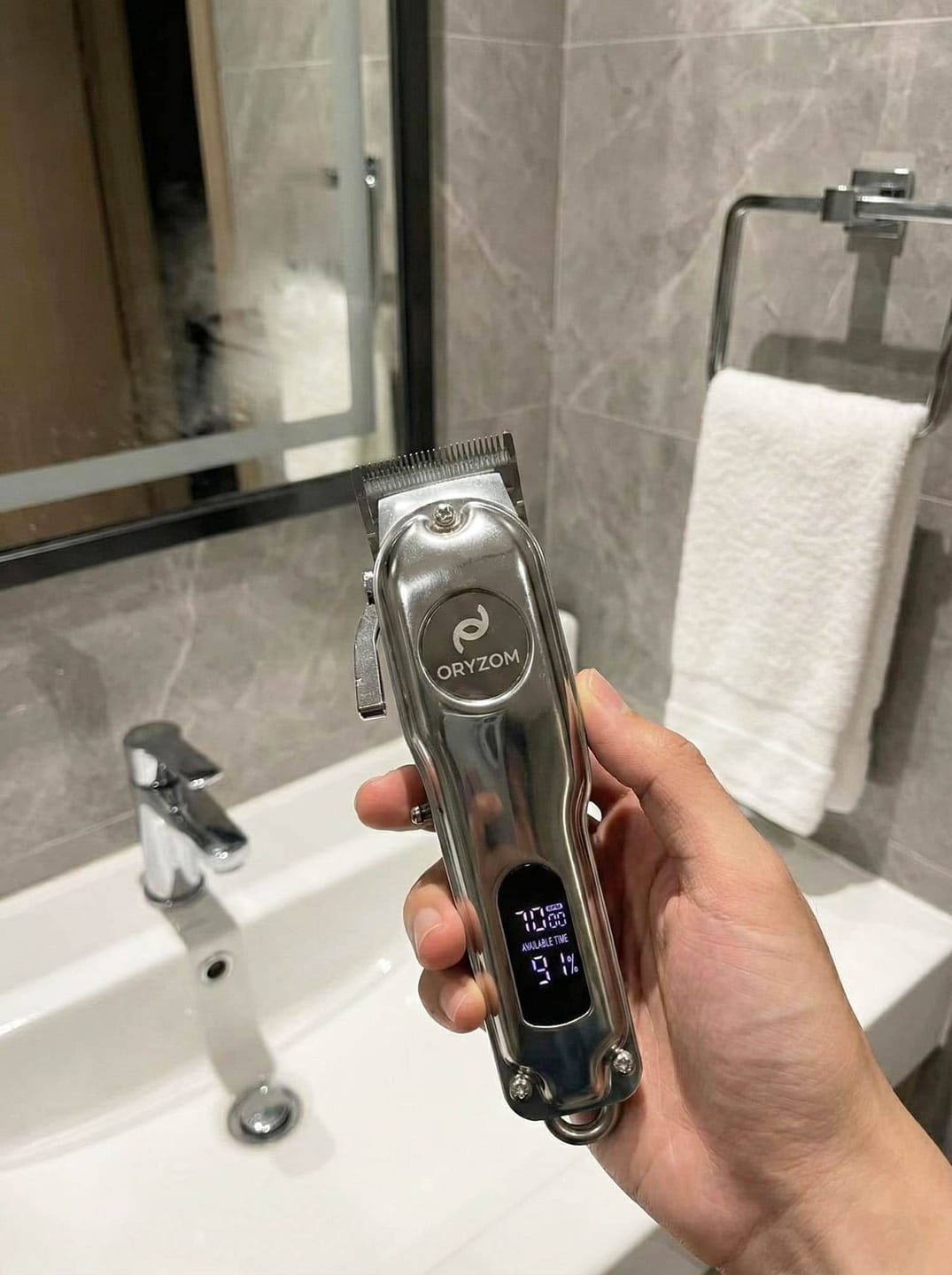 Customer photo review of Oryzom ProTrim 2.0 – Präzise Edelstahlklingen und kraftvoller Motor für gleichmäßige, saubere Schnitte