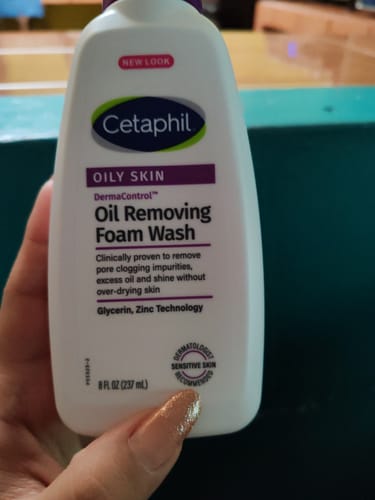 Customer photo review of Cetaphil Pro Dermacontrol Oil Removing Foam Wash