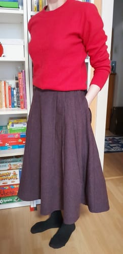 Customer photo review of Midi Purple Wool Skirt C4520