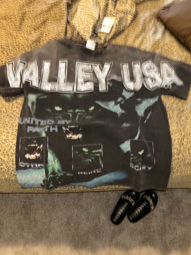 Customer photo review of Vale Forever Faith Bling Tee Black