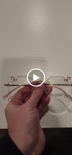 Customer video review of Capricorn Eyeglasses