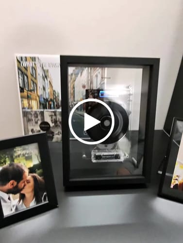Customer video review of M1 Music Frame CD Player