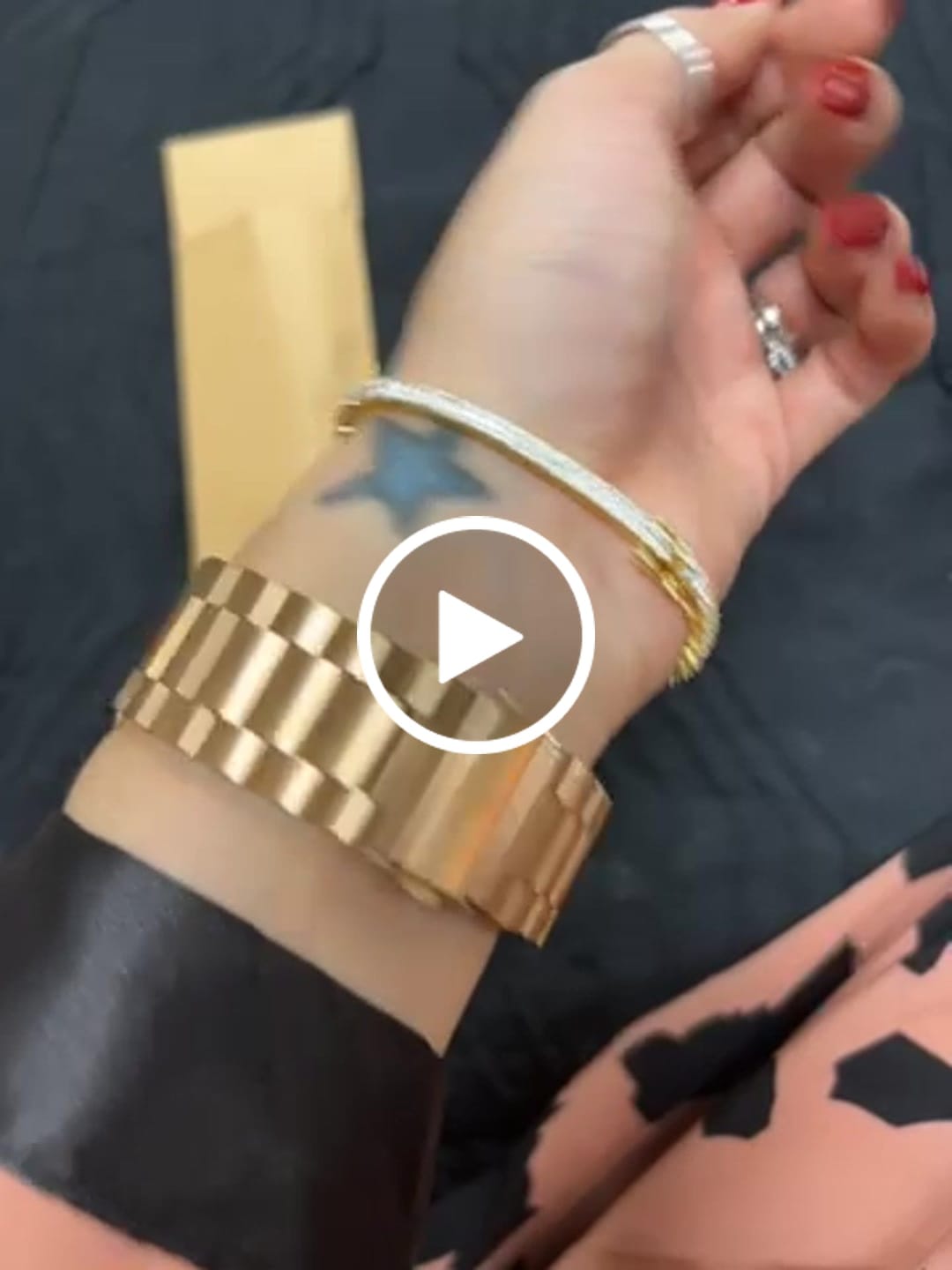 Customer video review of Tokyo Metal Strap