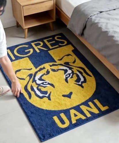 Customer photo review of Tigres UANL® LOgO Rug
