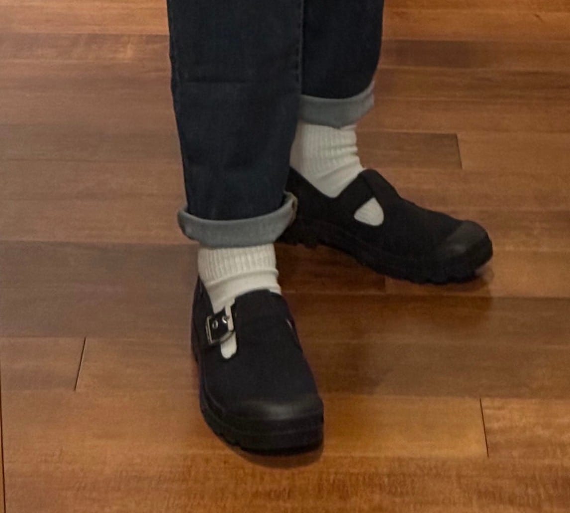 Customer photo review of 94475-008-M | PAMPA MARY-JANE WASHED | BLACK