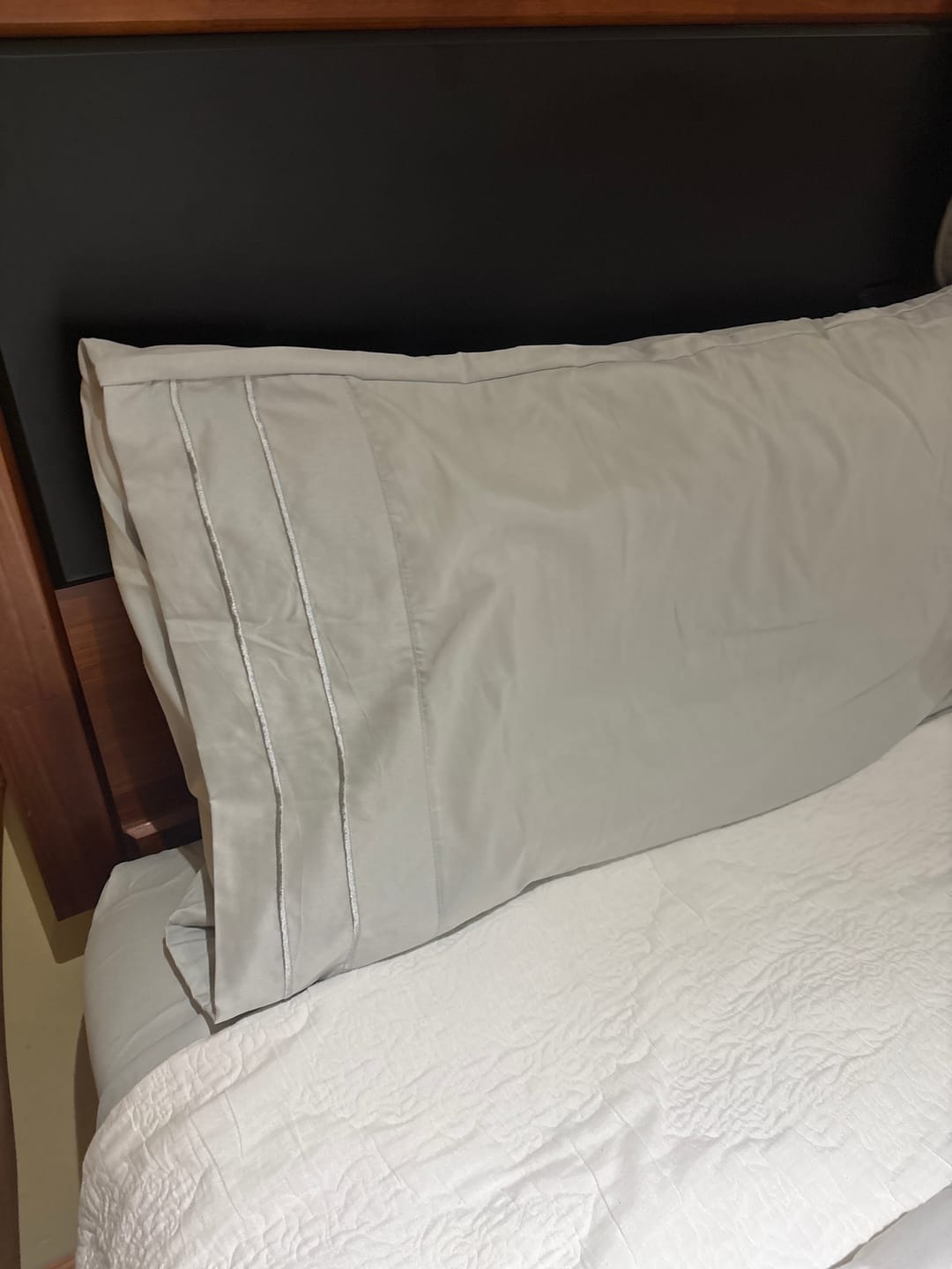 Customer photo review of Sábanas Lujo 1800 Hilos - King - Soft Touch