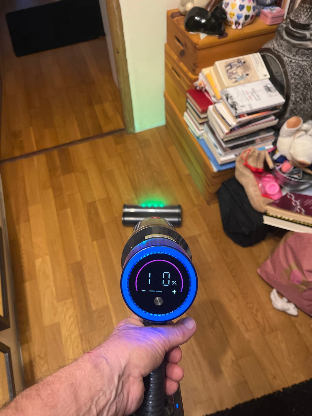 Customer photo review of Aspirateur balai V1 Pro – Moteur ultra-puissant 100 000 tr/min pour une performance exceptionnelle