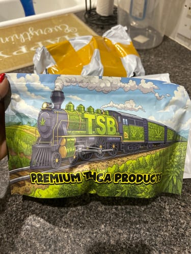 Customer photo review of Bulk THCA Flower Pounds