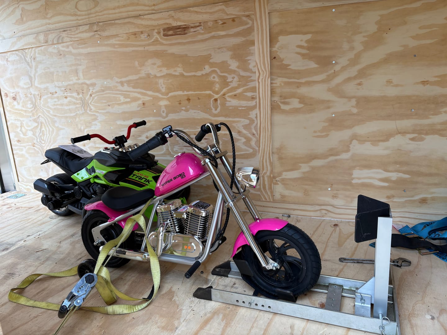 Customer photo review of Cruiser 12 Plus (With APP)