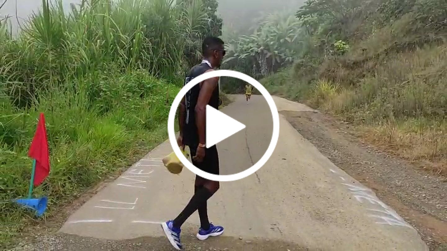 Customer video review of New Balance TCS NYC Marathon FuelCell SuperComp Elite v5 Hombre Grapefruit Grey Matter