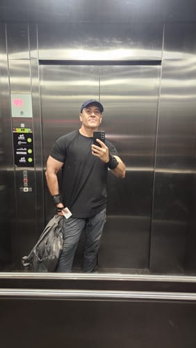 Customer photo review of Training Sport Tee Icon - Army Green