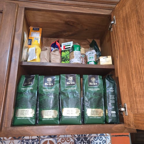 Customer photo review of Café Britt Tueste Oscuro Molido