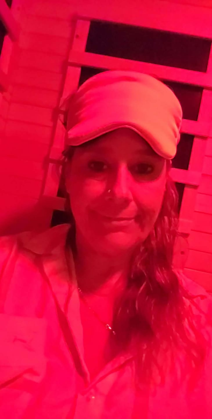 Customer photo review of Kylin Low EMF Carbon Infrared Sauna Room 3 Person H6303