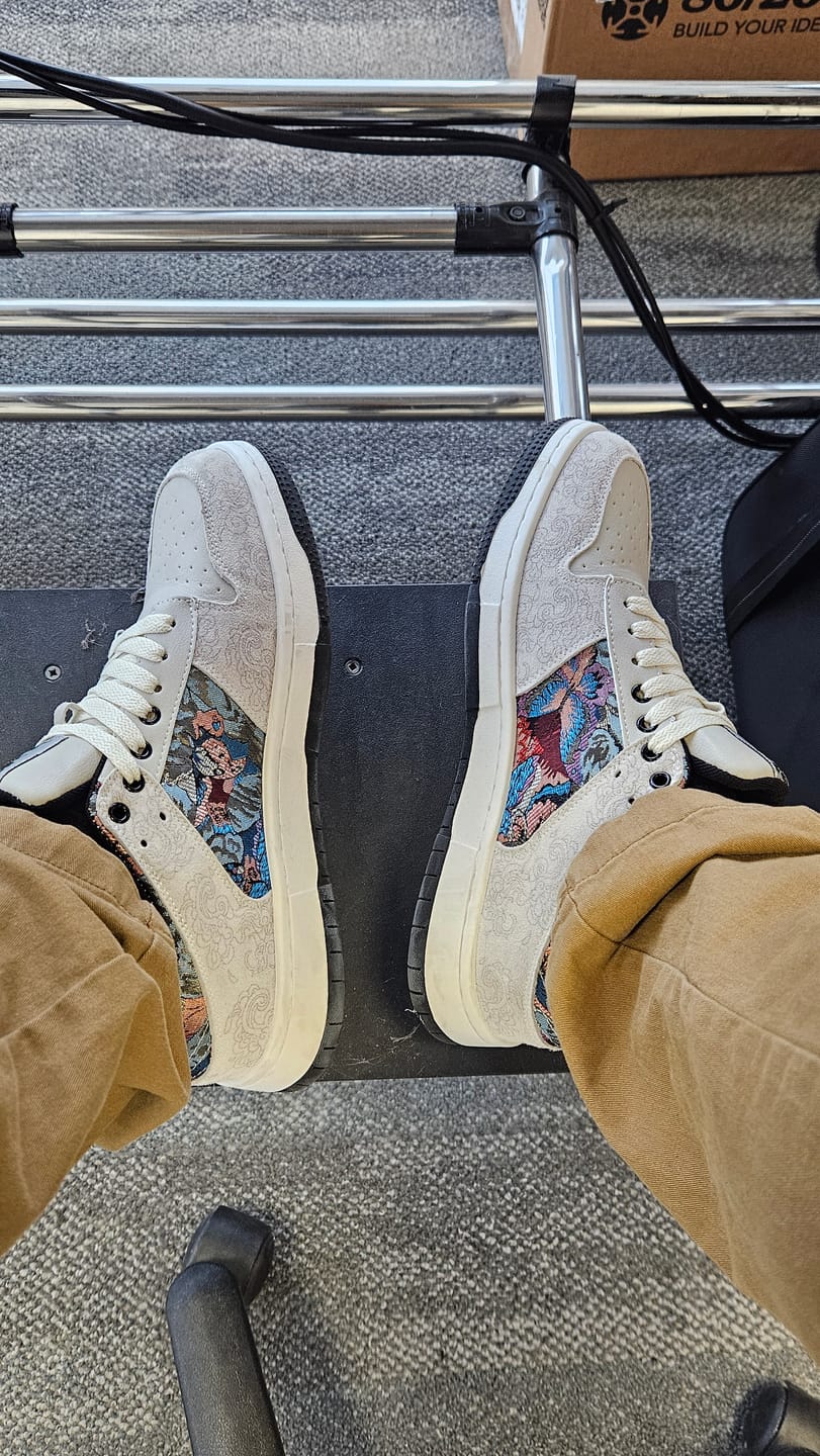 Customer photo review of Dunhuang Mythos Sneakers