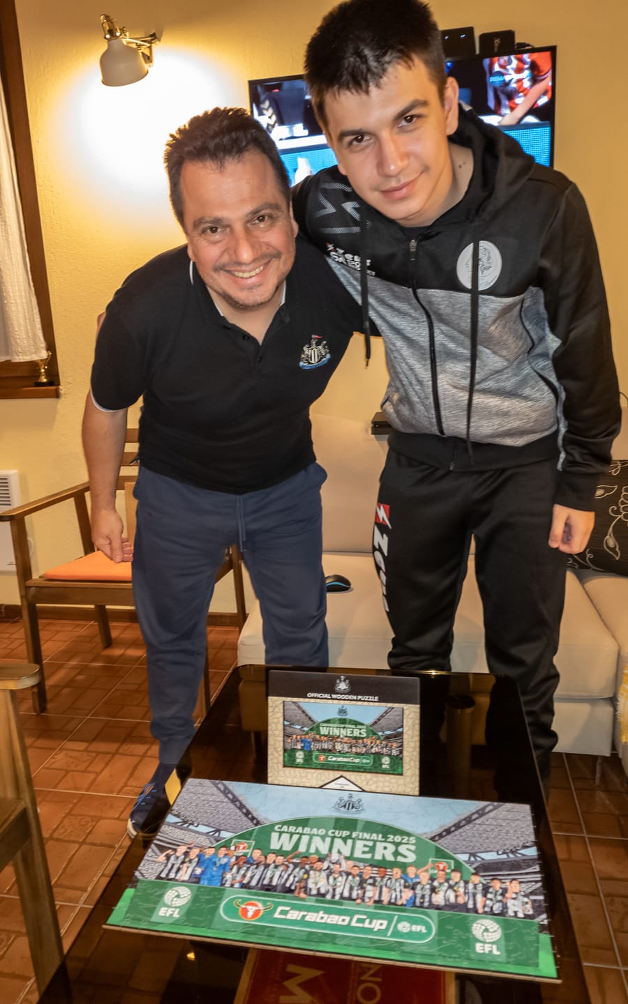 Customer photo review of Newcastle United FC® Carabao Cup Champions 24/25 - Wooden Puzzle