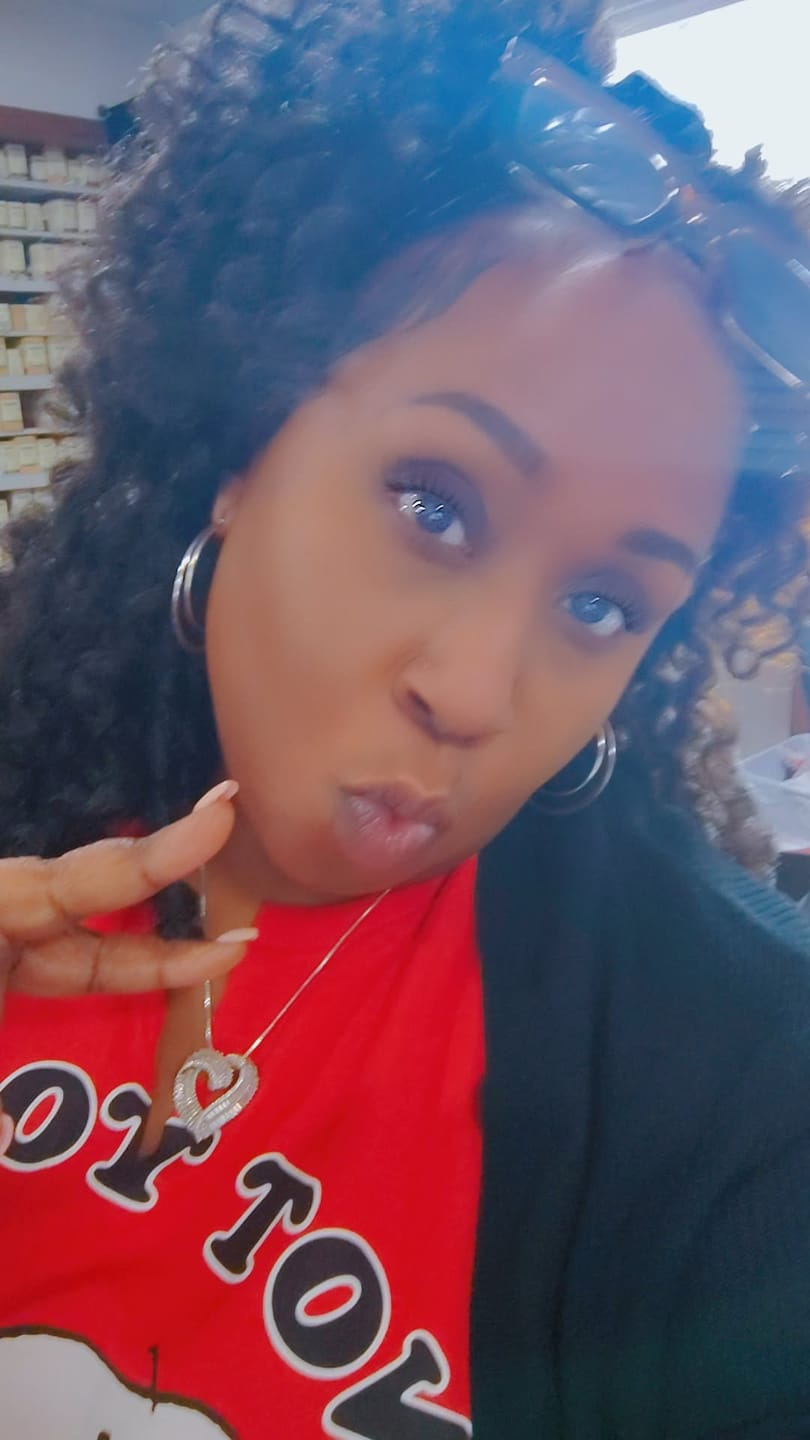 Customer photo review of Sensationnel Instant Weave Curls Kinks & CO Half Wig - MONEY MAKER