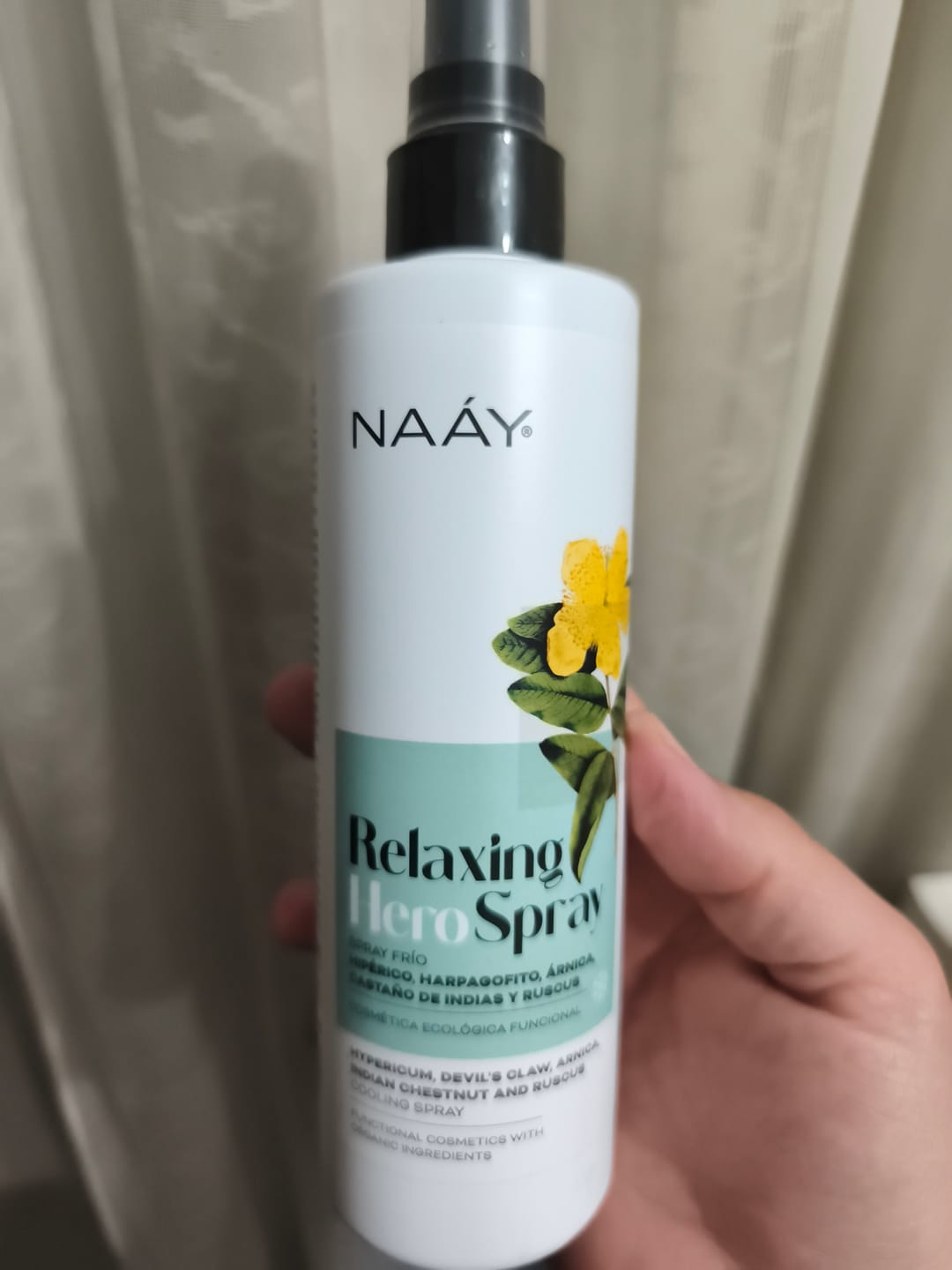 Customer photo review of Relaxing Hero Spray | Spray Corporal Calmante Frío