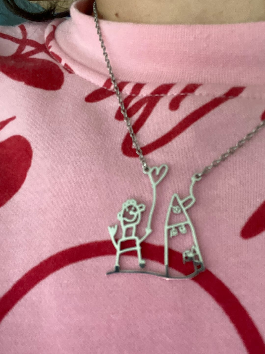 Customer photo review of Dibujo infantil personal como Collar o Colgante en oro