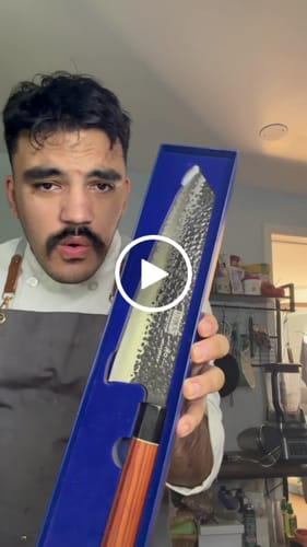 Customer video review of 9" Japanese Kiritsuke Knife with Sheath