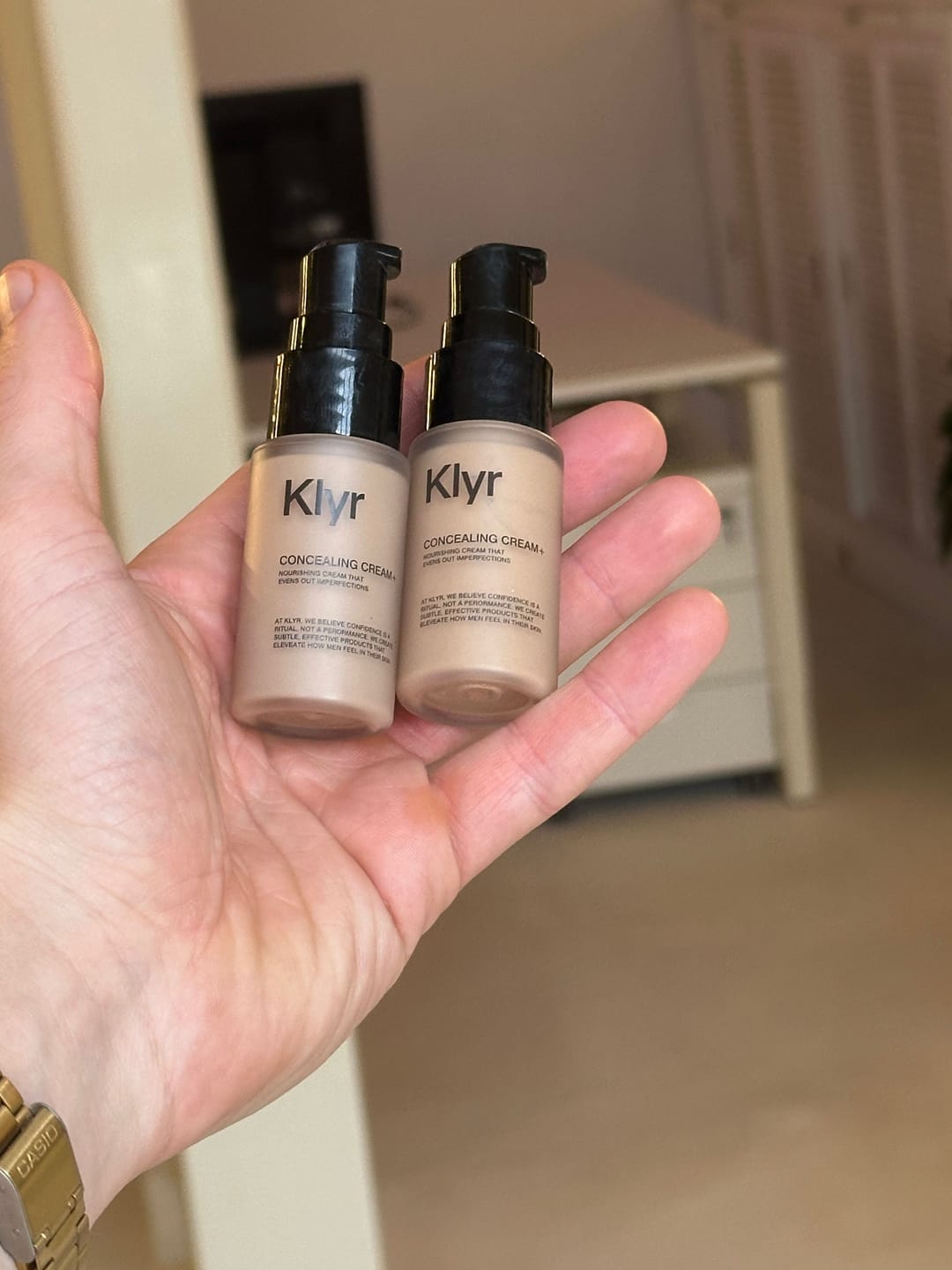 Customer photo review of CONCEALING CREAM+