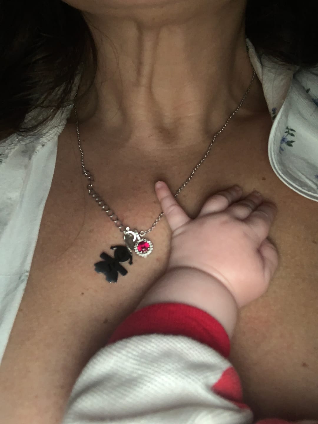 Customer photo review of Ciondolo bimbo con incisione del nome