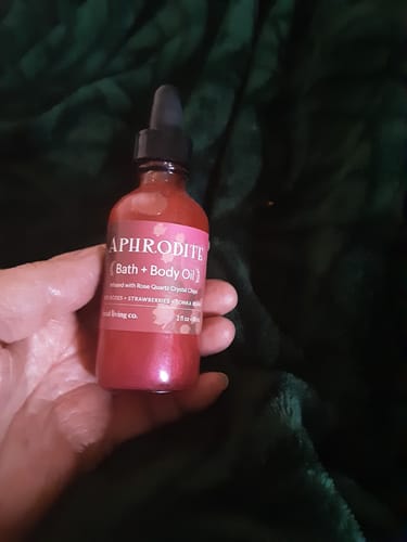Customer photo review of Aphrodite Bath & Body Oil