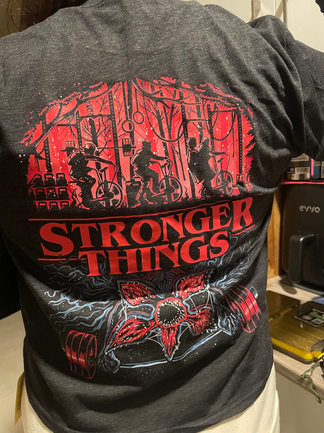Customer photo review of STRONGER THINGS - MUJER