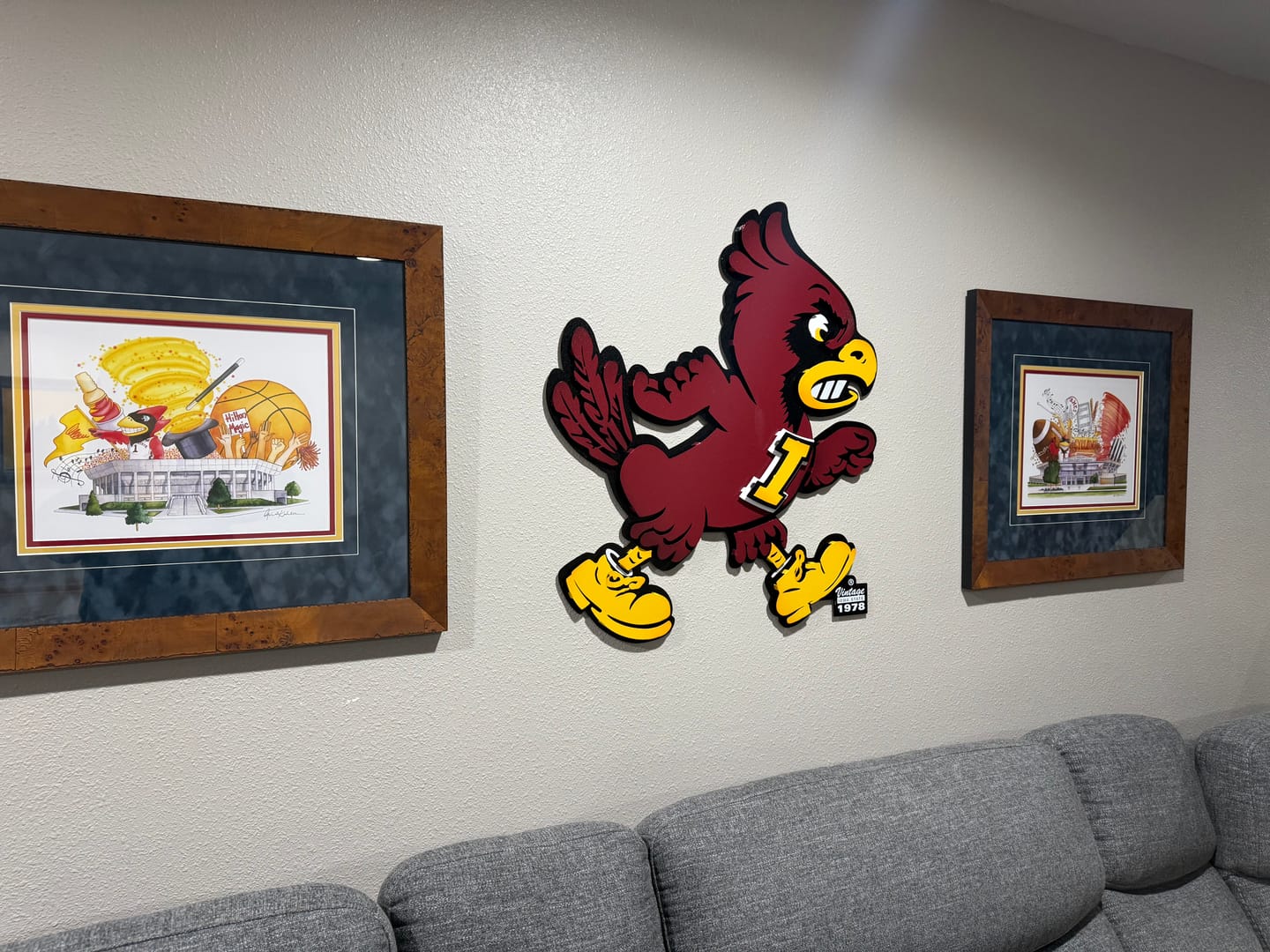 Customer photo review of Iowa State Cyclones VAULT "CY" 3D Vintage Metal Wall Art