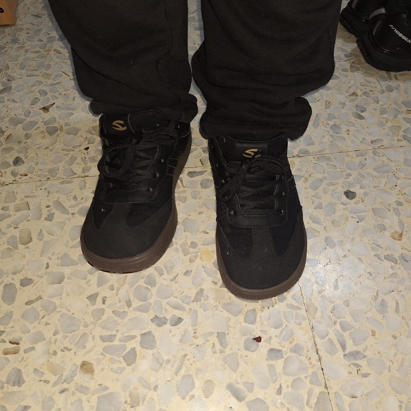 Customer photo review of Lily - Zapatos De Punta Ancha