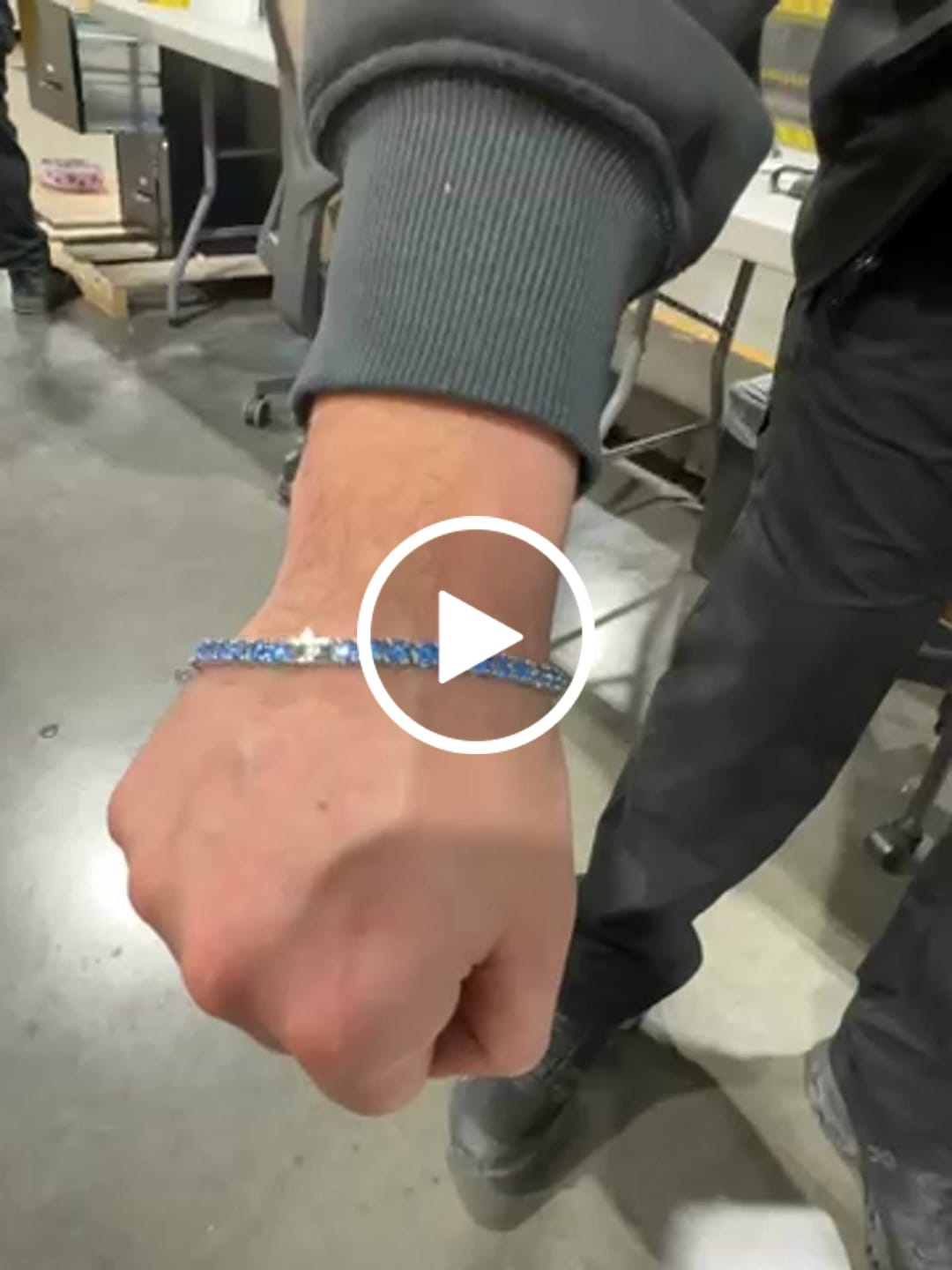 Customer video review of 5mm Tennis Bracelet - Blue Sapphire