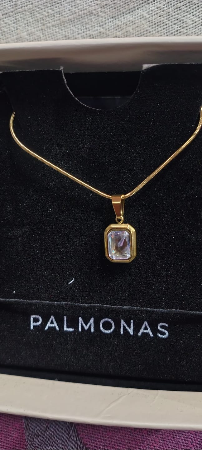 Customer photo review of Everyday Exquisite Yellow Stone Gold Necklace