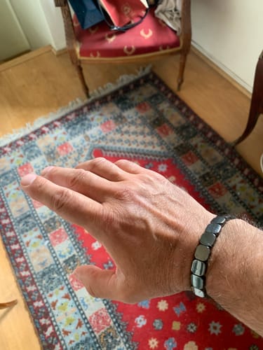 Customer photo review of Pulsera Hora Hematita