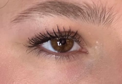 Customer photo review of KosmaLash® | Sérum Crecimiento & Anticaída