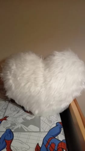 Customer photo review of 40x50cm Heart Shaped Pillowcase Faux Fur Sheepskin Cushion Covers Fluffy Plush Throw Pillow Covers Sofa Beds Room Decorative