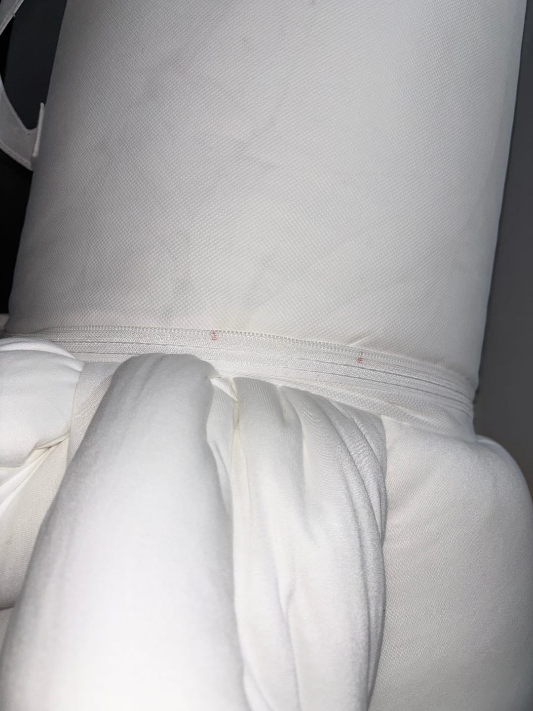 Customer photo review of Temperature Control Dual-Layer Comforter