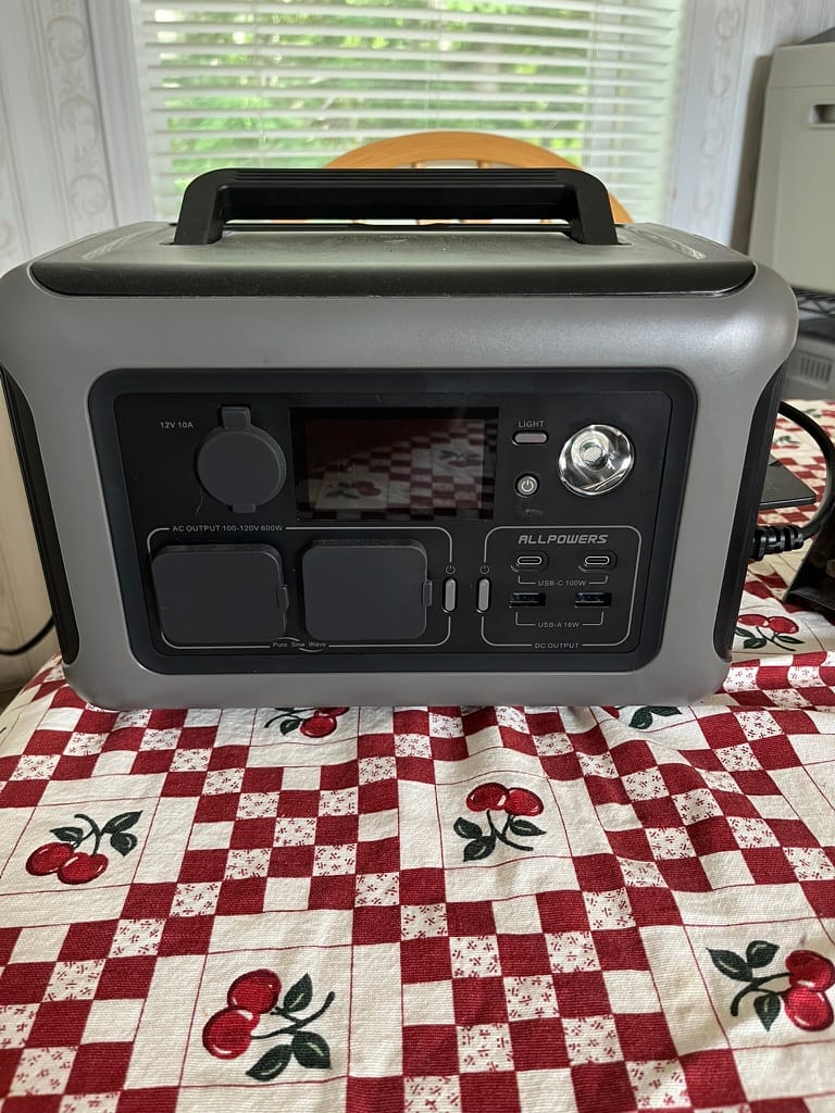 Customer photo review of ALLPOWERS R600 Portable Power Station 600W 299Wh LiFePO4 Battery