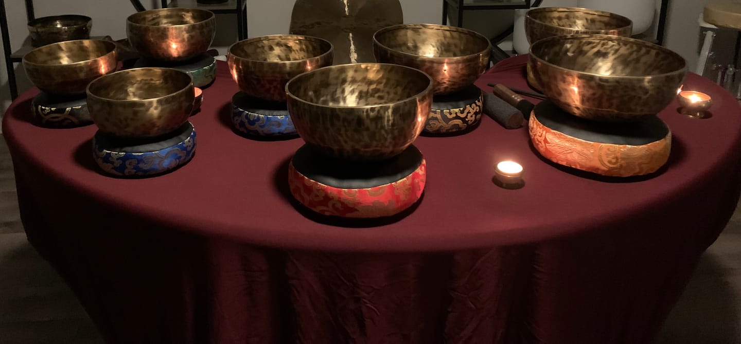 Customer photo review of Master Practitioners Choice – 8 pc. Chakra-tuned Tibetan Singing Bowl Set MC8-11