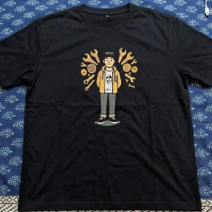 Customer photo review of Mechanic Mood Graphic Tshirt