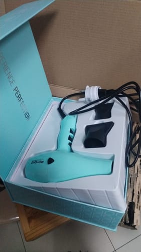 Customer photo review of Moyoko E8 2400W Professional Hair Dryer Blue Salon Quality