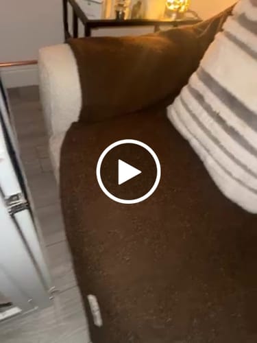 Customer video review of The Bouclé Blanket
