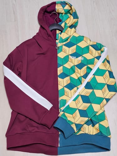 Customer photo review of Giyu Hoodie (Demon Slayer)