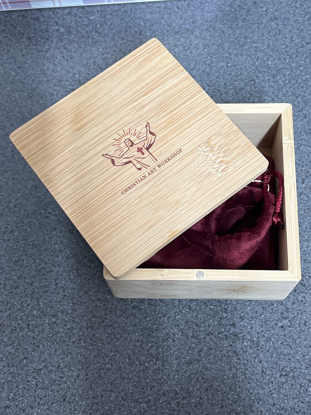Customer photo review of Christianartworkshop Sacred Rosary Wood Gift Box